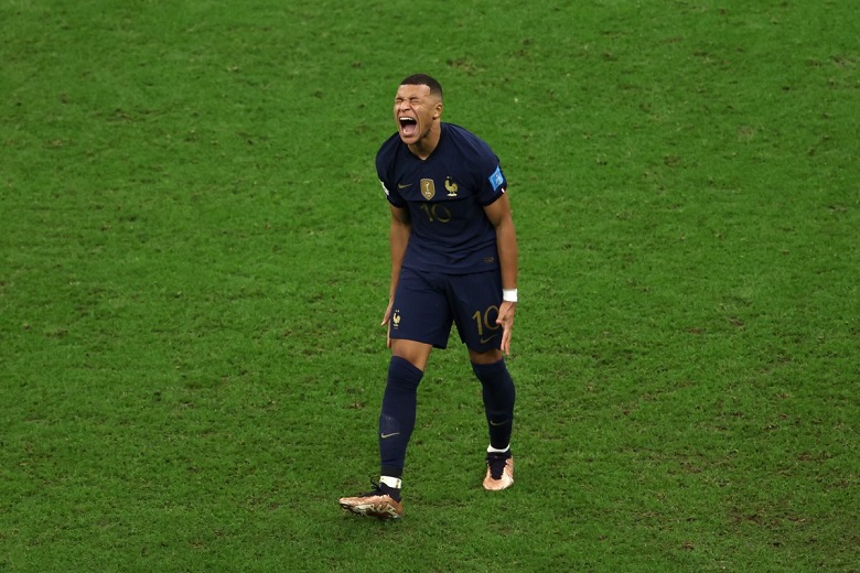 Kylian Mbappés triste tårer